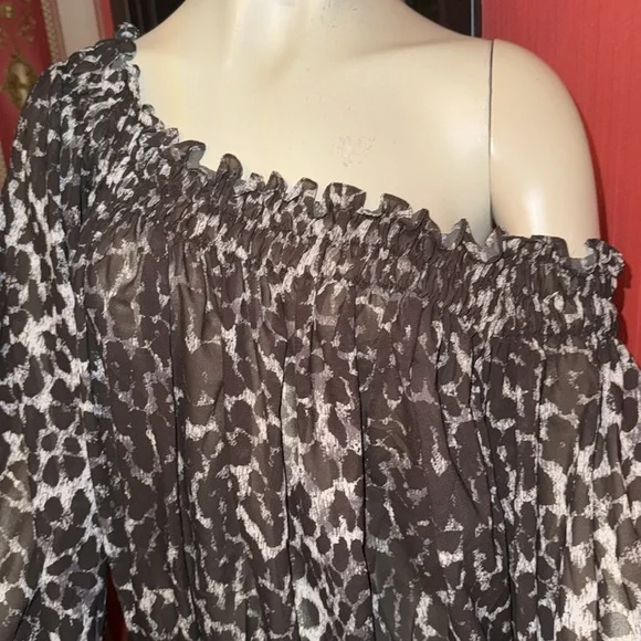 Norma Kamali silk chiffon off shoulder tunic/dress L